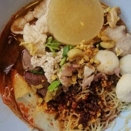 ก๋วยเตี๊ยว/อาหารตามสั่งเฮียพงษ์