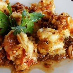 กุ้งผัดพริกไทยดำ