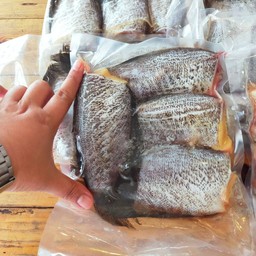 ปลาสลิดแดดเดียว