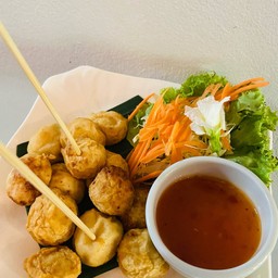 ลูกชิ้นปลาทอด