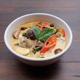 แกงเขียวหวานไก่ใหญ่