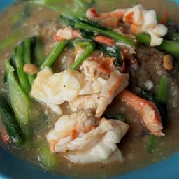 ราคาอาหารปรับขึ้นเนื่องจากมีค่า GP เพิ่มขึ้นนะคะ
