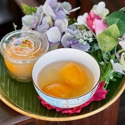 มะยงชิดลอยแก้ว