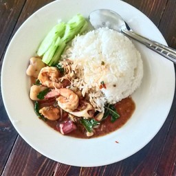 กระเพราทะเลเดือด ยำแซ่บ ตามสั่ง