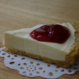 สตอเบอร์รี่ชีสพาย Strawberry Cheese Pie