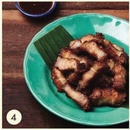 หมูสามชั้นทอดน้ำปลา 1