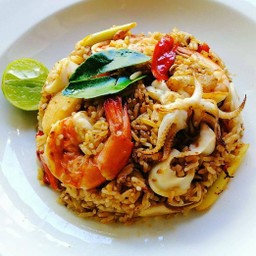 ข้าวผัดต้มยำ