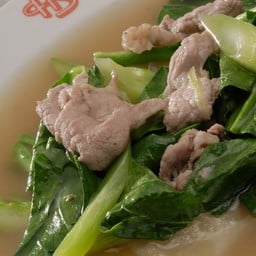 ก๋วยเตี๋ยวราดหน้าไก่