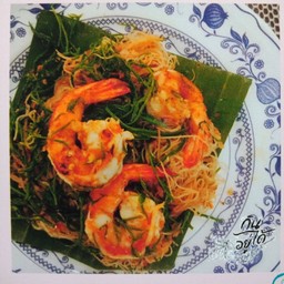 ผัดหมี่ชะอมกุ้ง