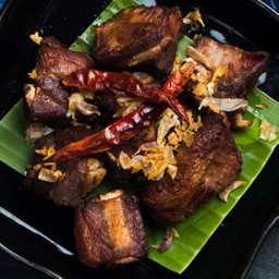 F2 - แหนมซี่โครงทอด