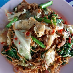 ผัดมาม่าขี้เมาหมู