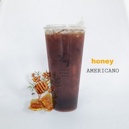 HONEY AMERICANO COFFEE (ICED) กาแฟอเมริกาโน่น้ำผึ้ง (เย็น)