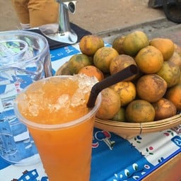 อาโนน้ำส้มสดคั้น