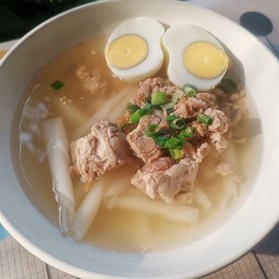 ก๋วยจั๊บน้ำใส