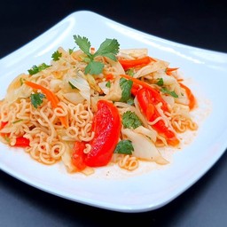 ยำมาม่า