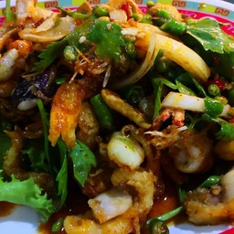 ยำสามกรอบ