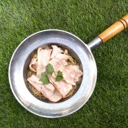 เบคอน อบวุ้นเส้น