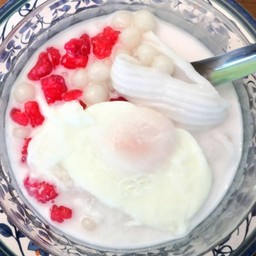 บัวลอยทับทิมกรอบไข่หวาน