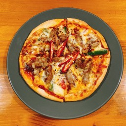 พิซซ่าไก่ผัดน้ำพริกเผา