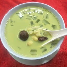 เต้าหู้ชาเขียวทรงเครื่อง