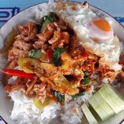 ผัดพริกแกงหมู