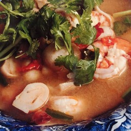 ต้มยํากุ้งน้ำใส