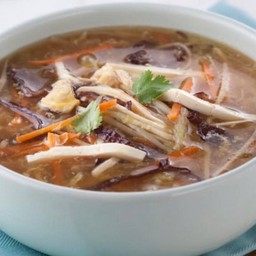Szechuan hot & sour soup ( pork )