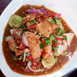 ยำแซลมอน