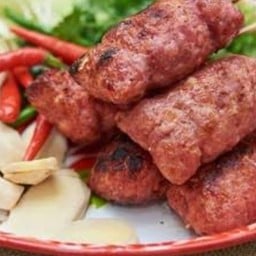 แหนมย่าง(เปรี้ยว)พร้อมผักสด