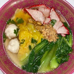 นายเมือง บะหมี่เกี๊ยวทองคำ