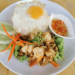 ข้าวกุ้งกระเทียม
