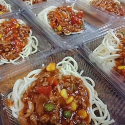 สปาเกตตี้ซอสมะเขือเทศหมูสับ