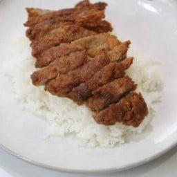 อิ่มจังข้าวหมูทอด
