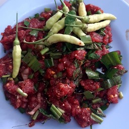 ก้อยเนื้อขมๆ