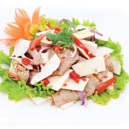 ยำหมูย่างยอดมะพร้าว