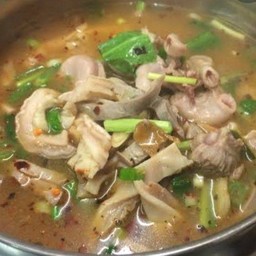 ต้มแซ่บเครื่องในหมู