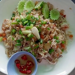 ข้าวผัดแหนม