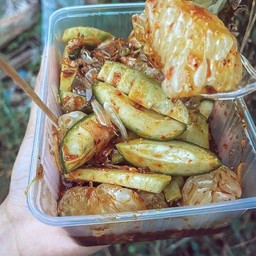 ผลไม้รวมคลุกน้ำปลาหวาน-ไม่มีมะม่วงเบาค่ะ