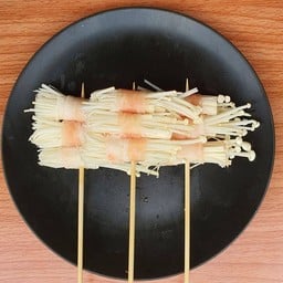 เบค่อนพันเห็ดเข็มทอง