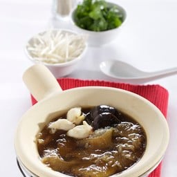 หูฉลามน้ำแดง