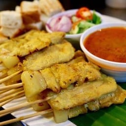 หมูสะเต๊ะ 10 ไม้