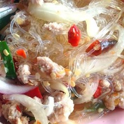 ยำวุ้นเส้นโบราณ