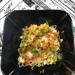 บะหมี่แห้งหมูกรอบ