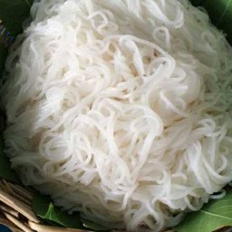 เส้นขนมจีน