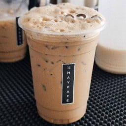 Eleven Nay Cafe'   #11  (ก๋วยเตี๋ยวหลอดสูตรเฉพาะ น้ำจิ้มทีเด็ด สูตรเฉพาะ ) สิบเอ็ดนาย คาเฟ่ - สาขา เพลิน เพลิน คอนโด