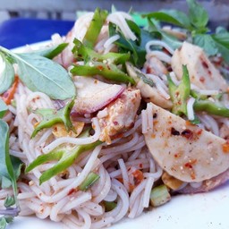 ยำขนมจีน(หมูยอ)