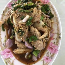 น้ำตกเนิ้อ