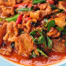 ผัดเผ็ดหมูป่า