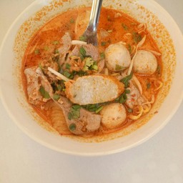 จงจงก๋วยจั๊บญวน@ข้าวไขเจียวหมูสับ
