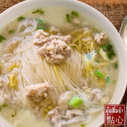 ต้มหมี่ซั่วหมูสับ